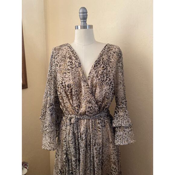 Une Ame Women's Dress Size XL Taupe Gold Sparkle Flutter Belted Chiffon - Picture 5 of 11